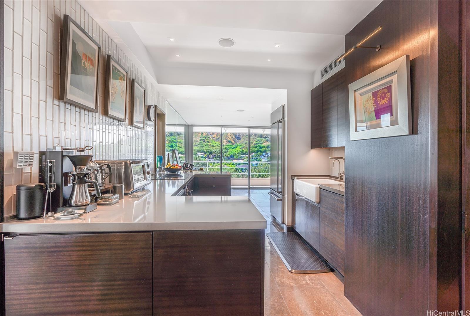 2979 Kalakaua Avenue  Unit 904