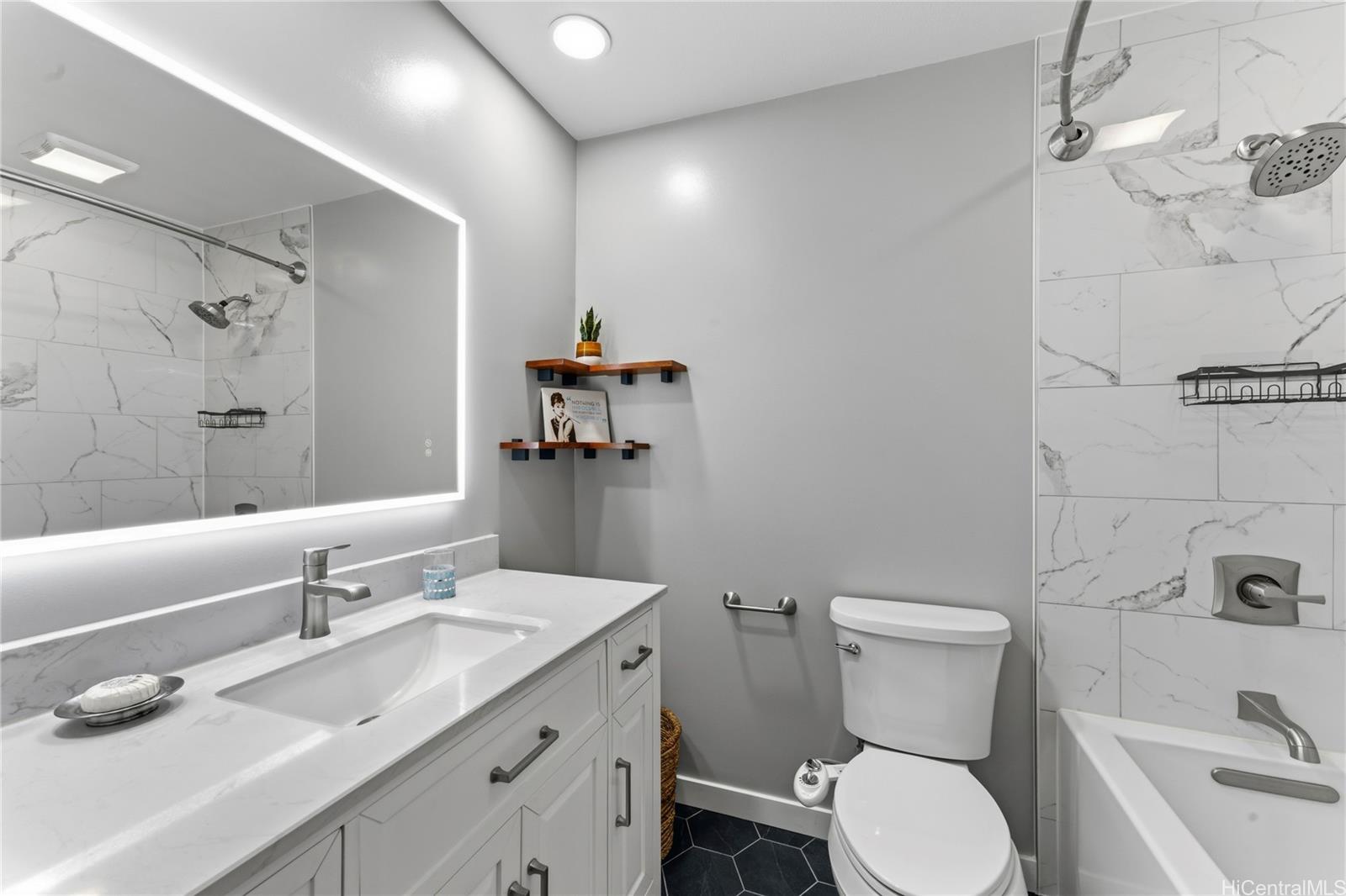 1015 Aoloa Place  Unit 340