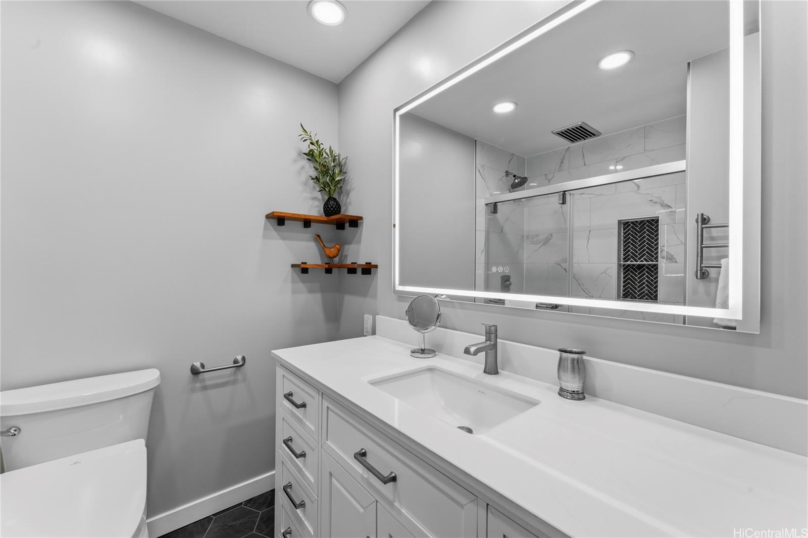 1015 Aoloa Place  Unit 340