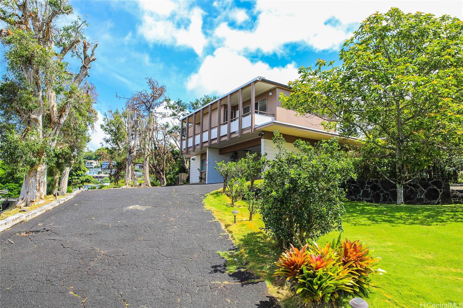 1944 D Ualakaa Street