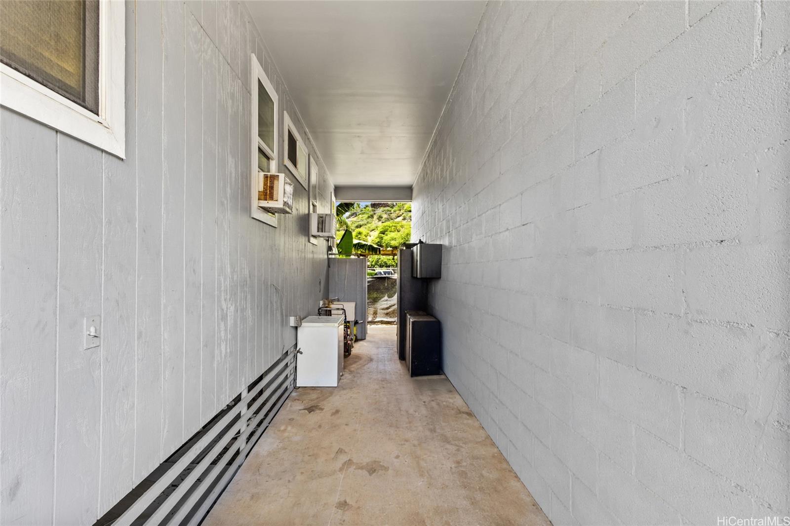 87-1430 Akowai Road