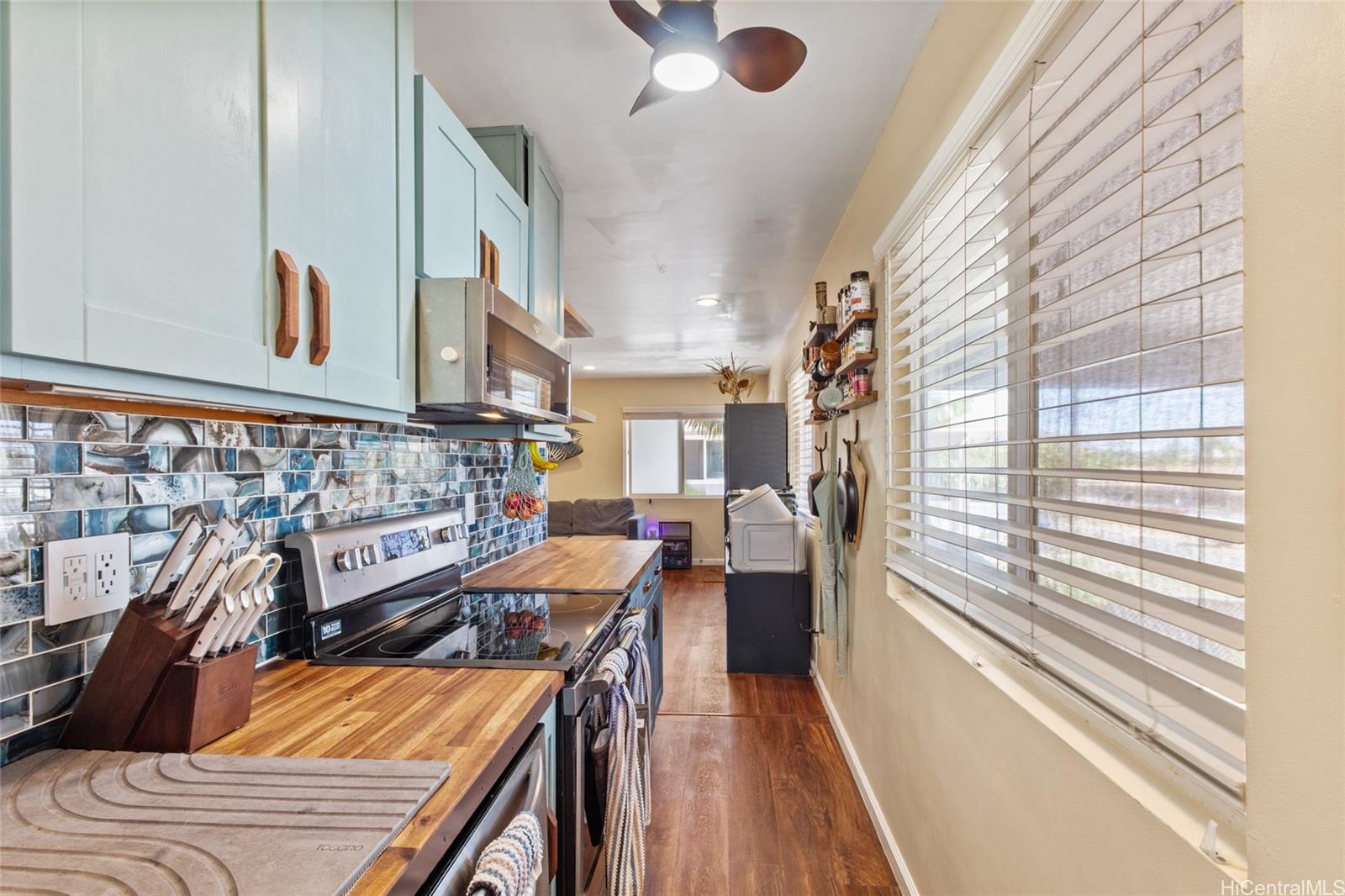 87-1430 Akowai Road