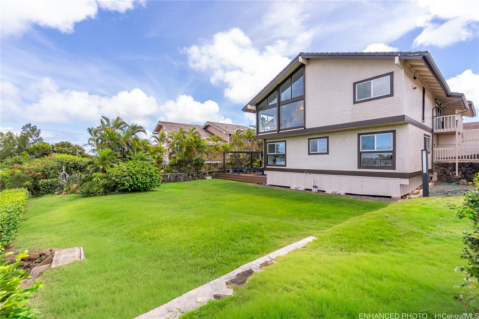 1059 Kaumoku Street