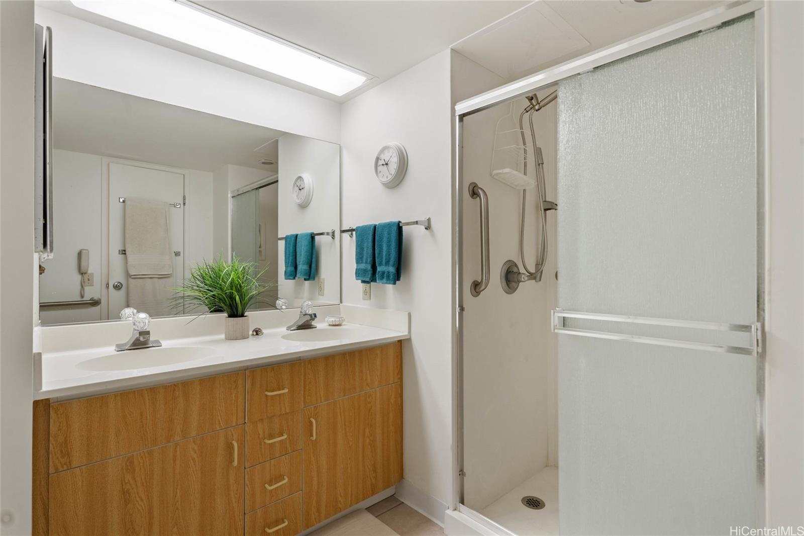84-710 Kili Drive  Unit 1419/1420