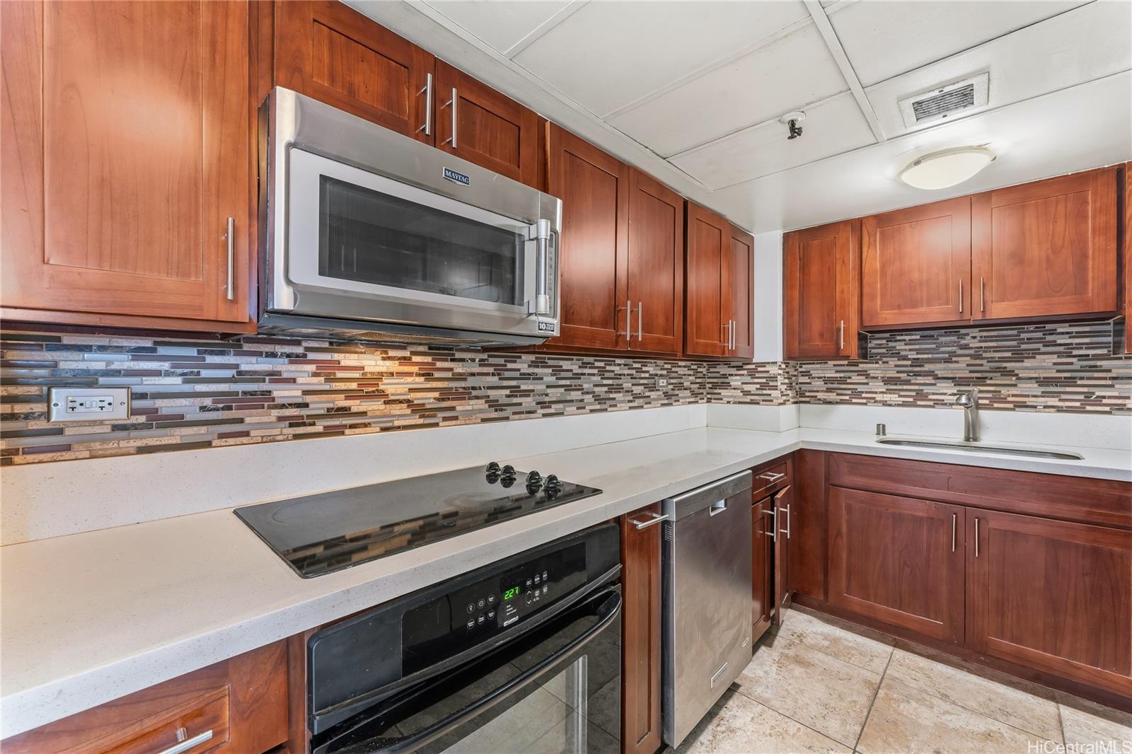 2499 Kapiolani Boulevard  Unit 3705