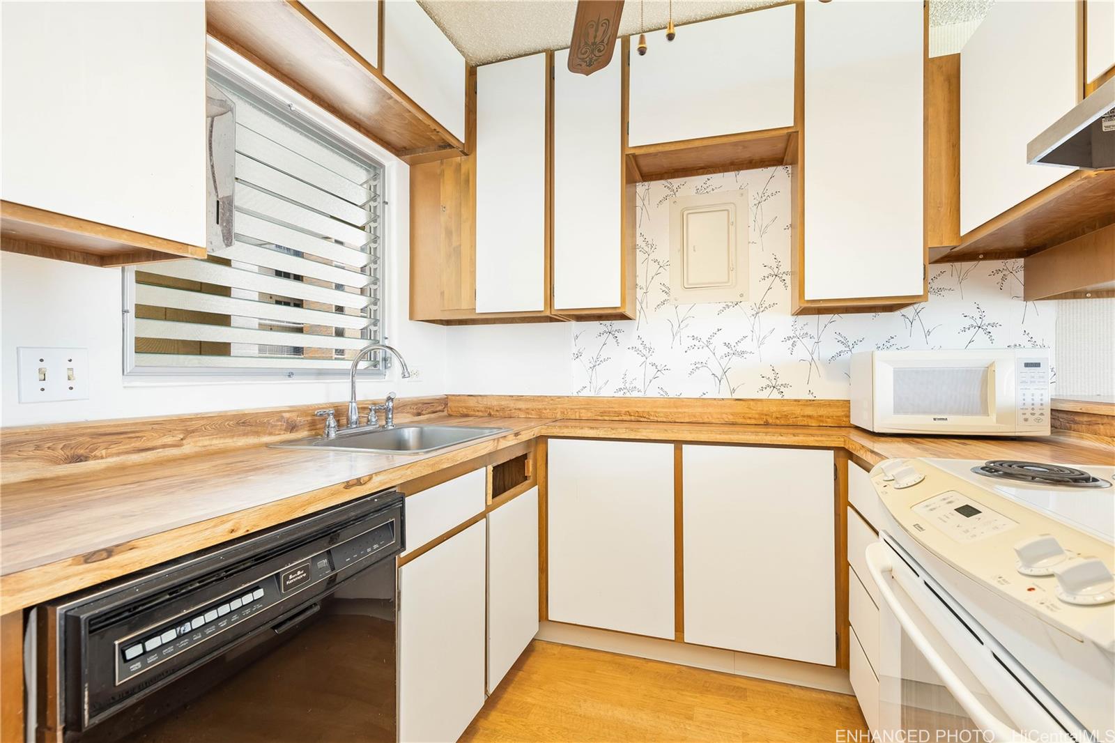 98-715 Iho Place  Unit 905 Bldg 4