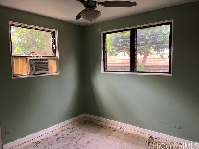 Photo 13 of 16