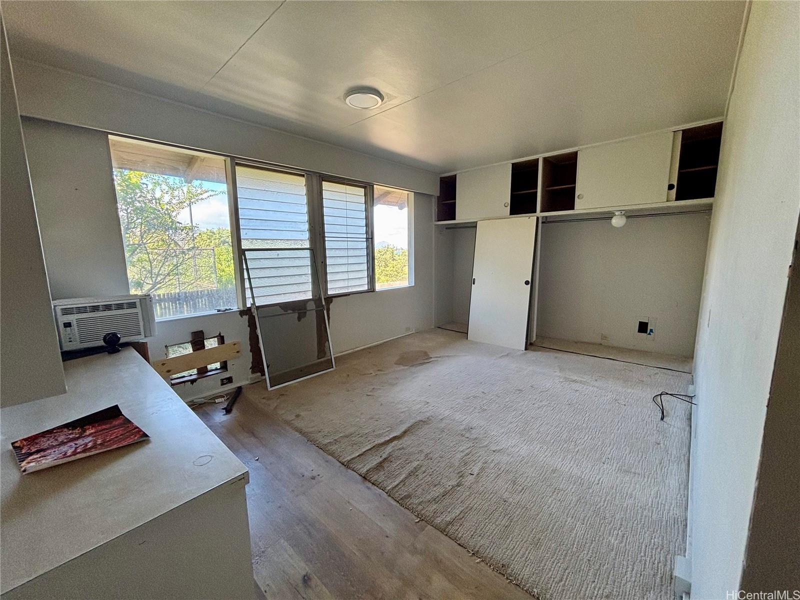633 Hakaka Place