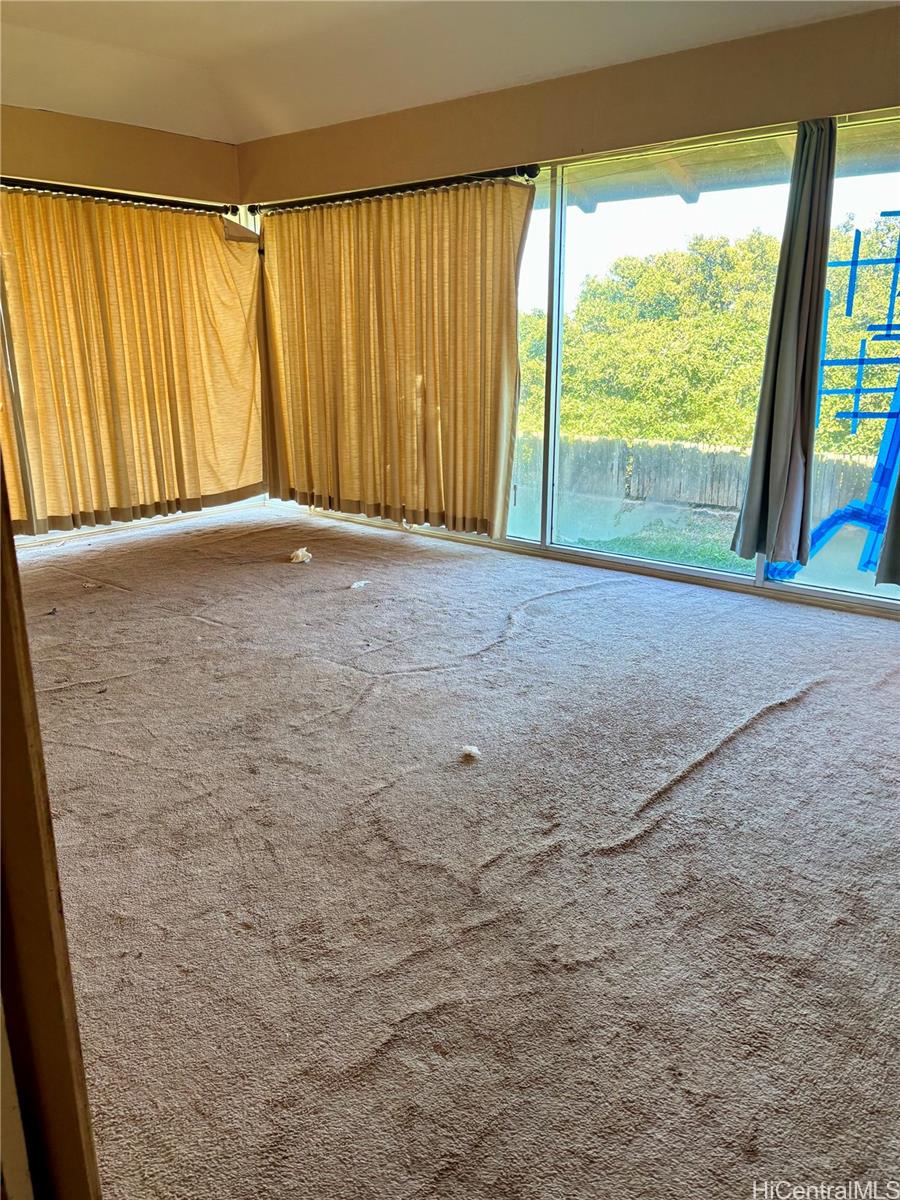 633 Hakaka Place