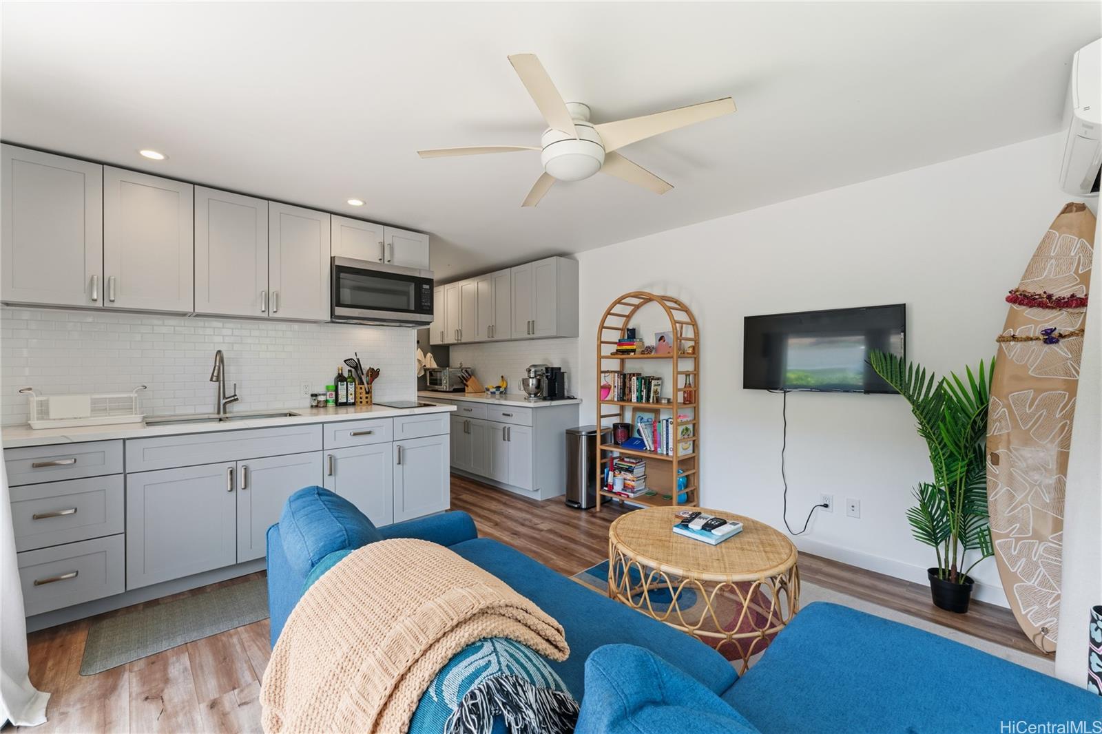 6085 Manukapu Place
