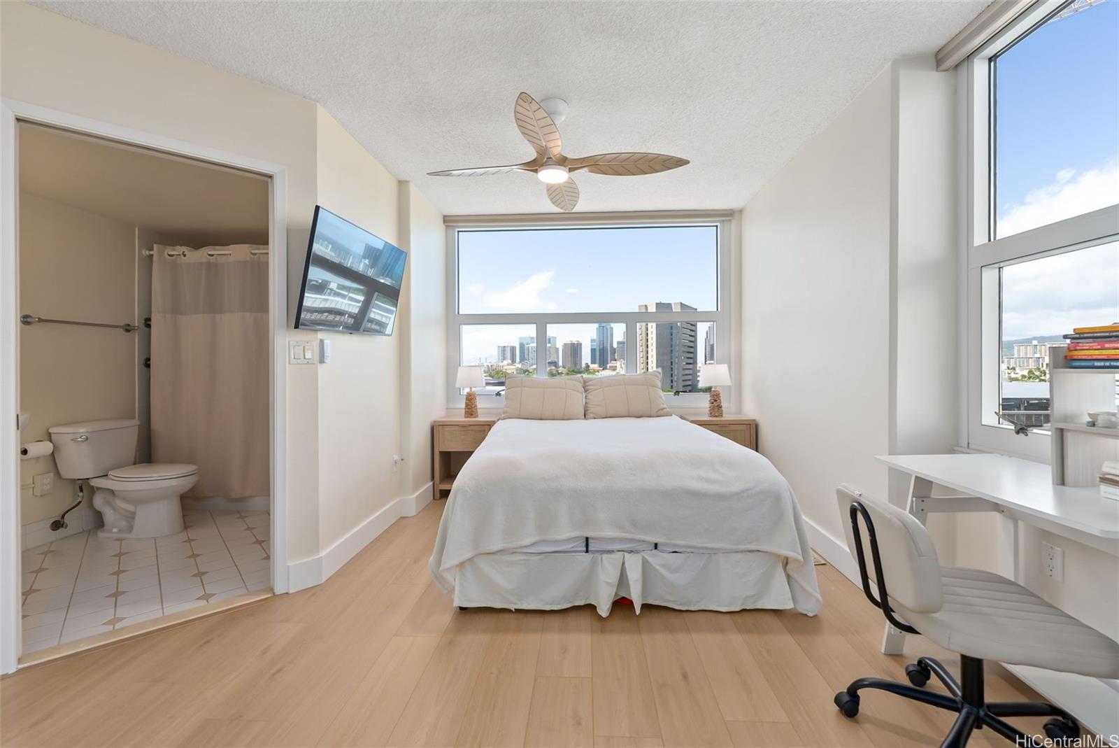 801 S King Street  Unit 1107