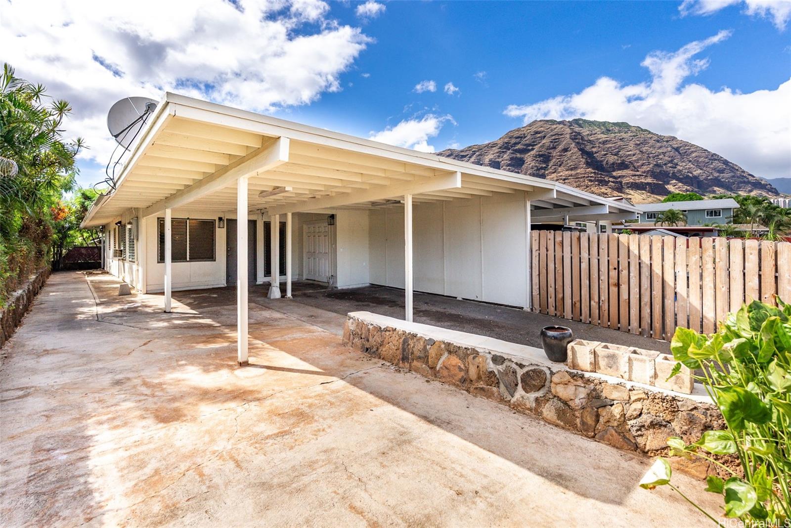 Photo 19 of 25