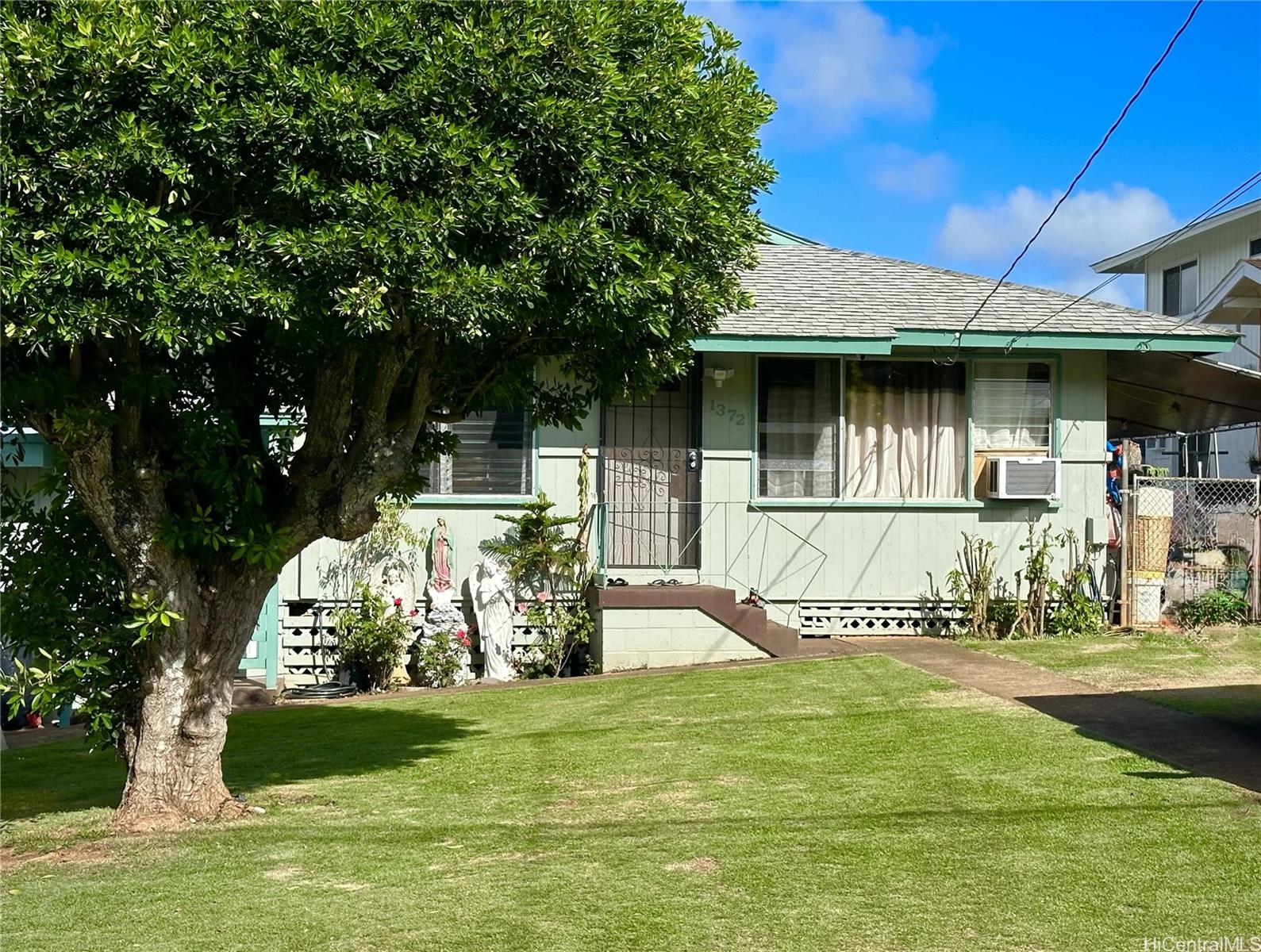 1372 Akalani Loop