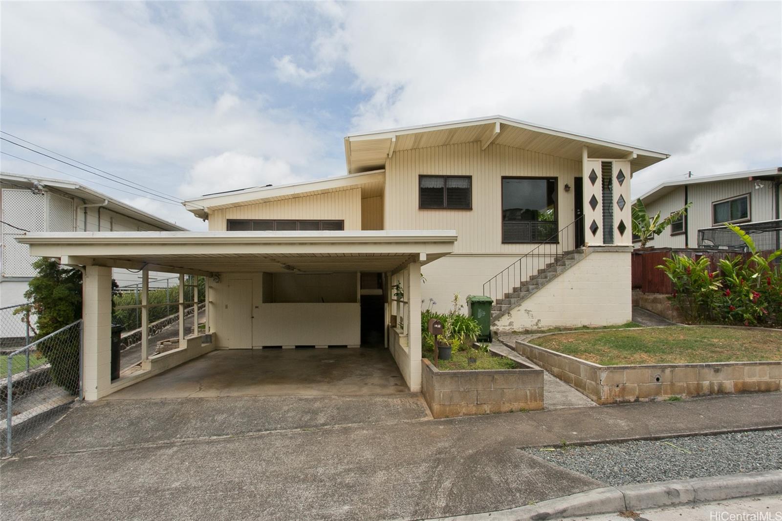 1432 Onipaa Street