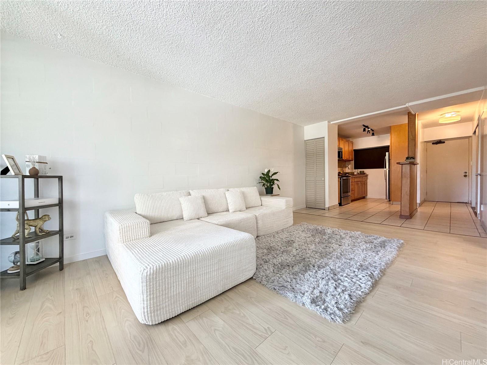 2488 Kapiolani Boulevard  Unit 303