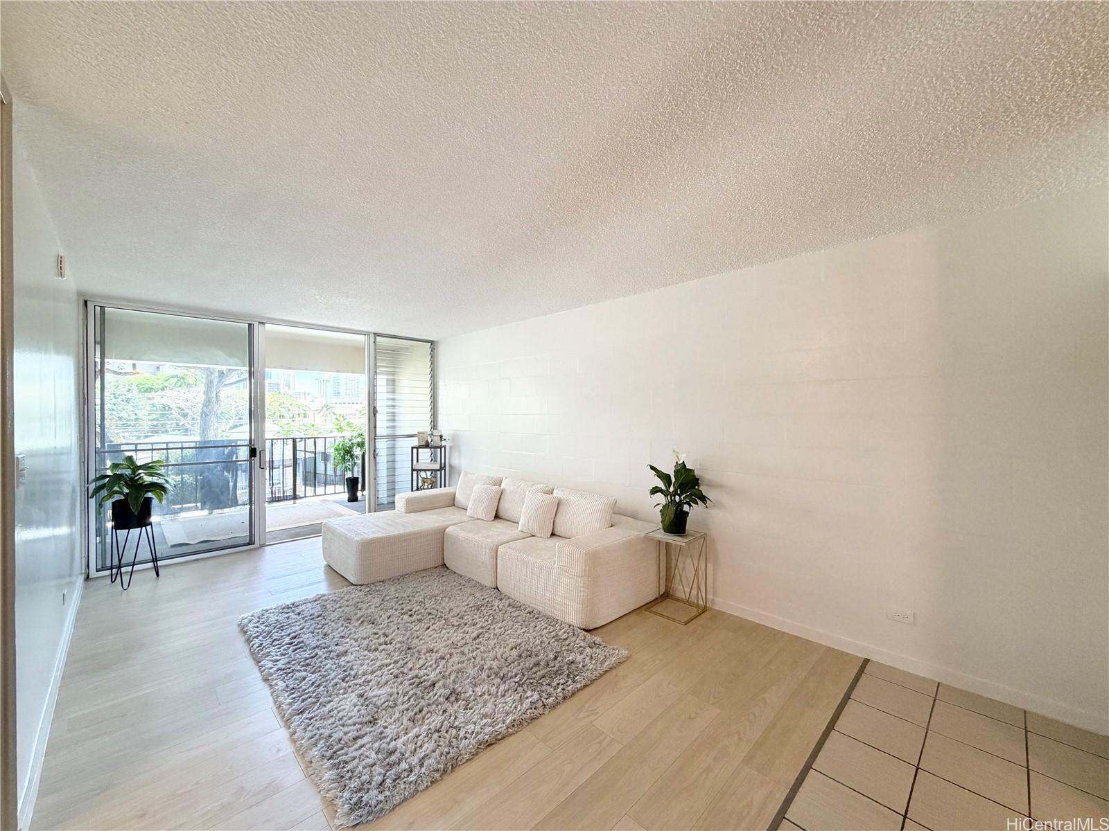 2488 Kapiolani Boulevard  Unit 303