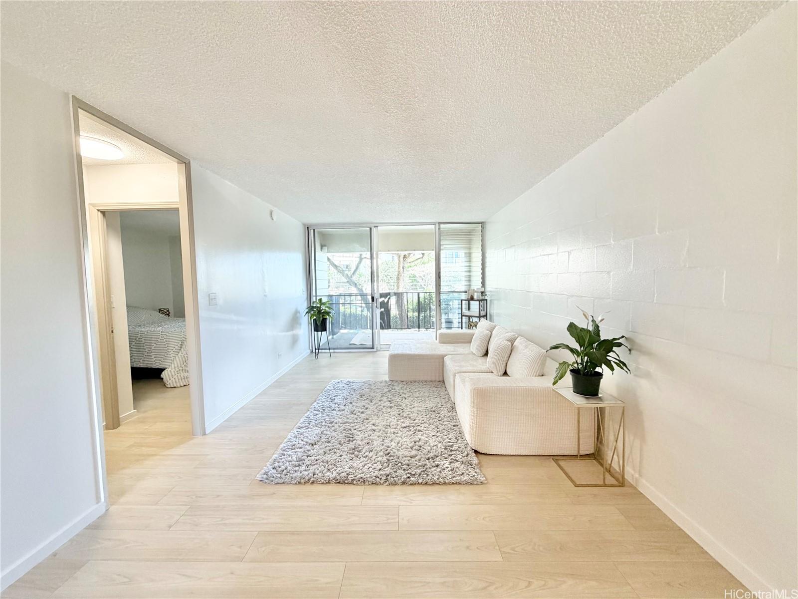 2488 Kapiolani Boulevard  Unit 303