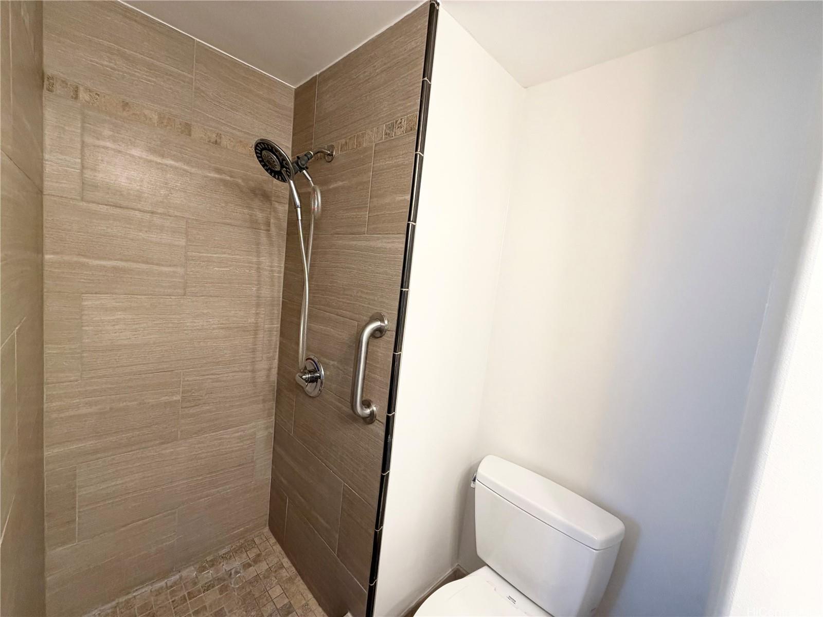 2488 Kapiolani Boulevard  Unit 303