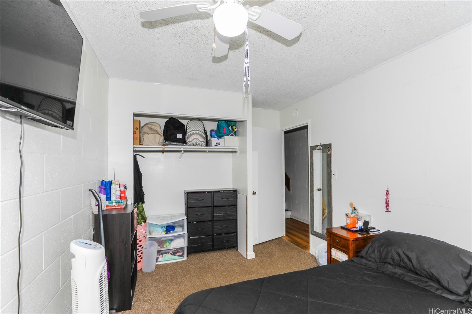 Photo 14 of 22
