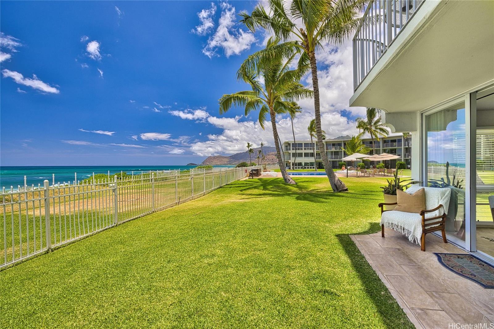 87-561 Farrington Highway  Unit 102