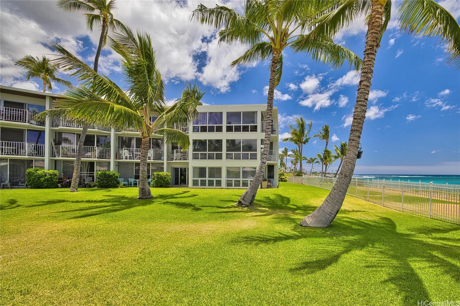 87-561 Farrington Highway  Unit 102