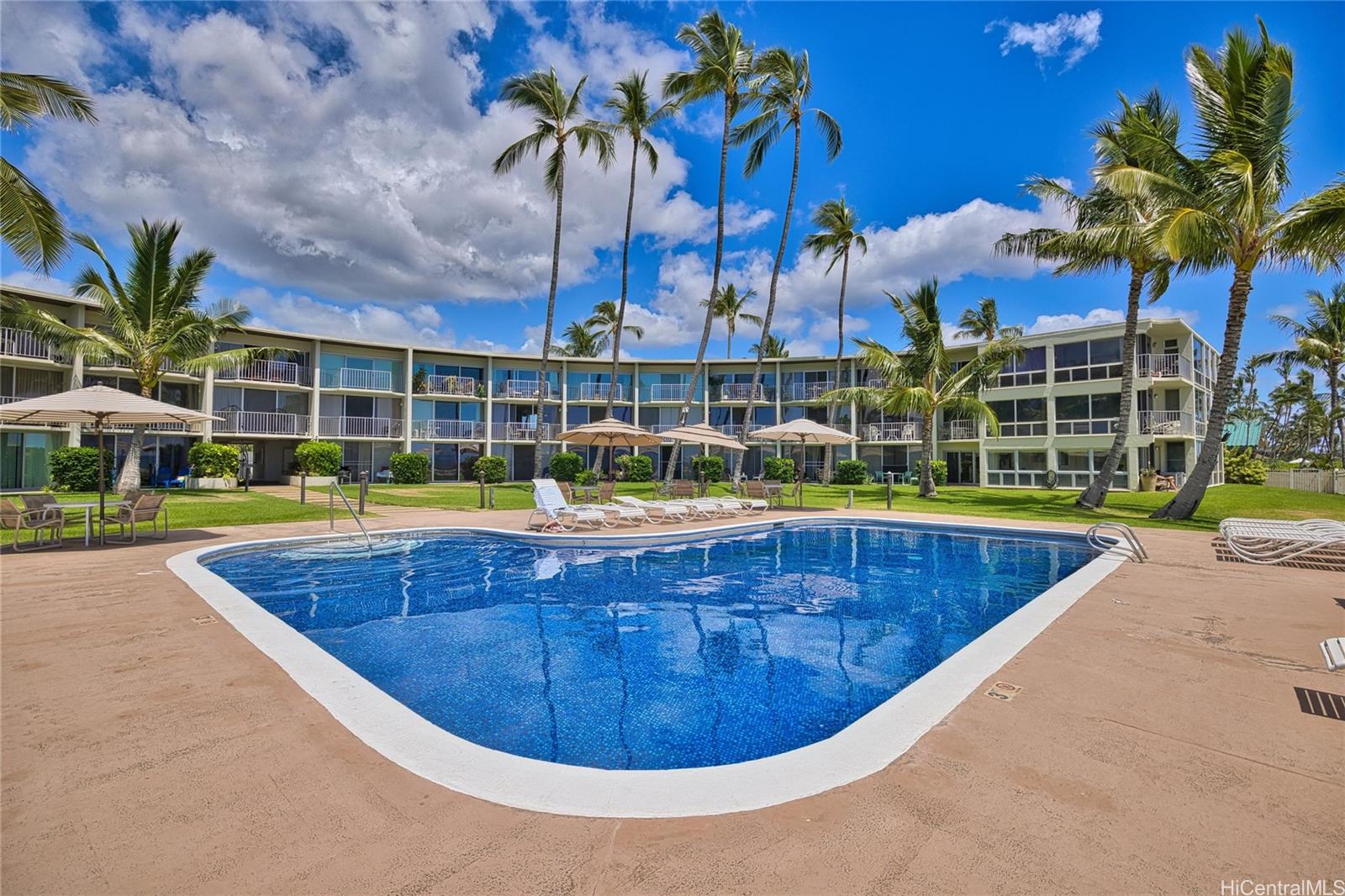 87-561 Farrington Highway  Unit 102