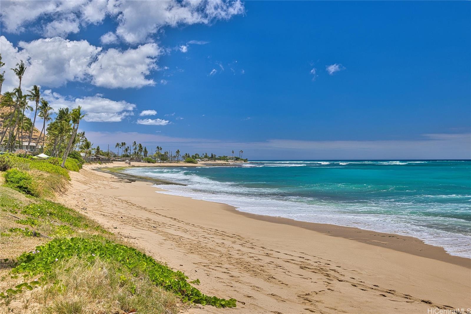 87-561 Farrington Highway  Unit 102