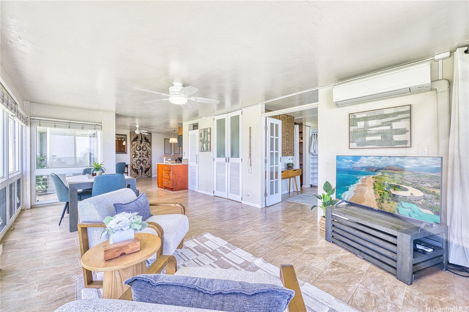 87-561 Farrington Highway  Unit 102
