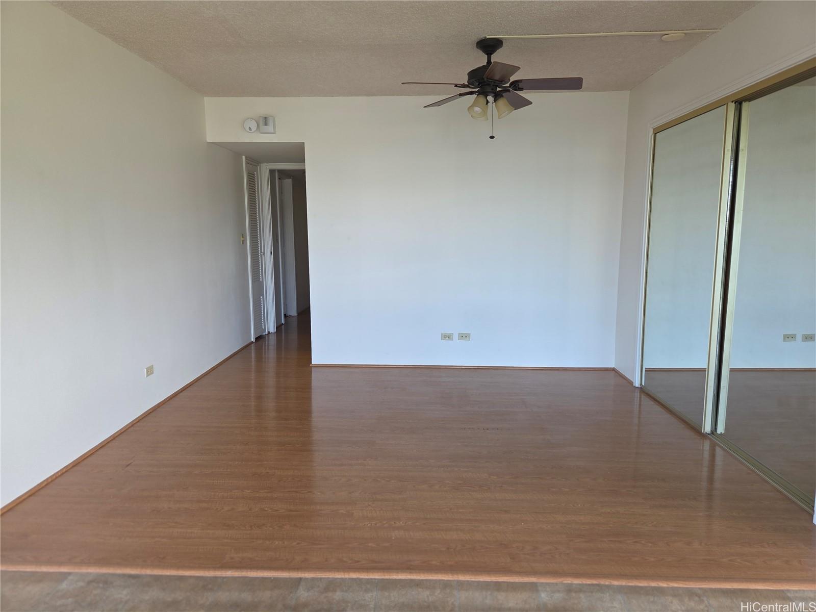 Photo 10 of 20