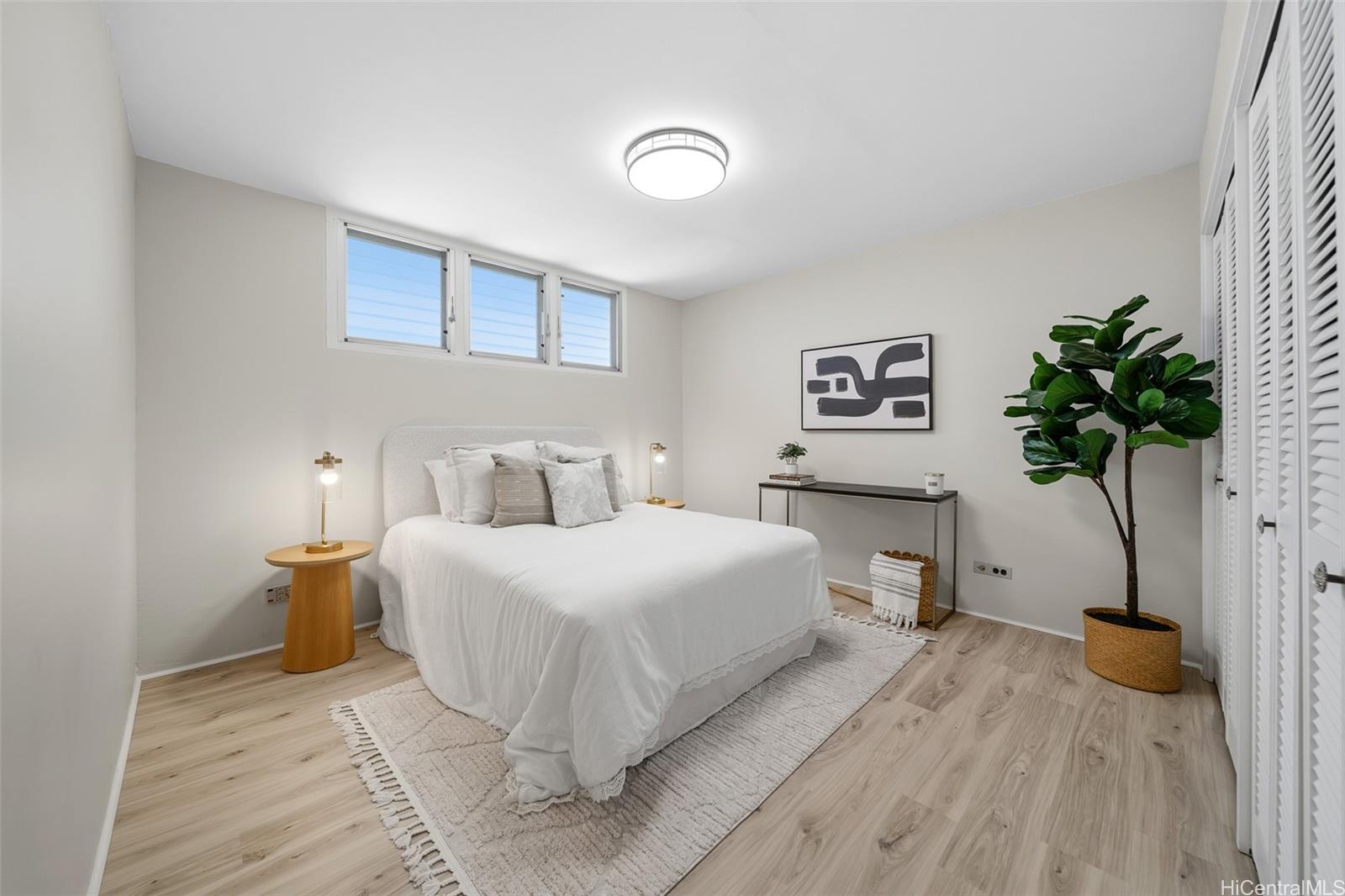 2440 Date Street  Unit 706