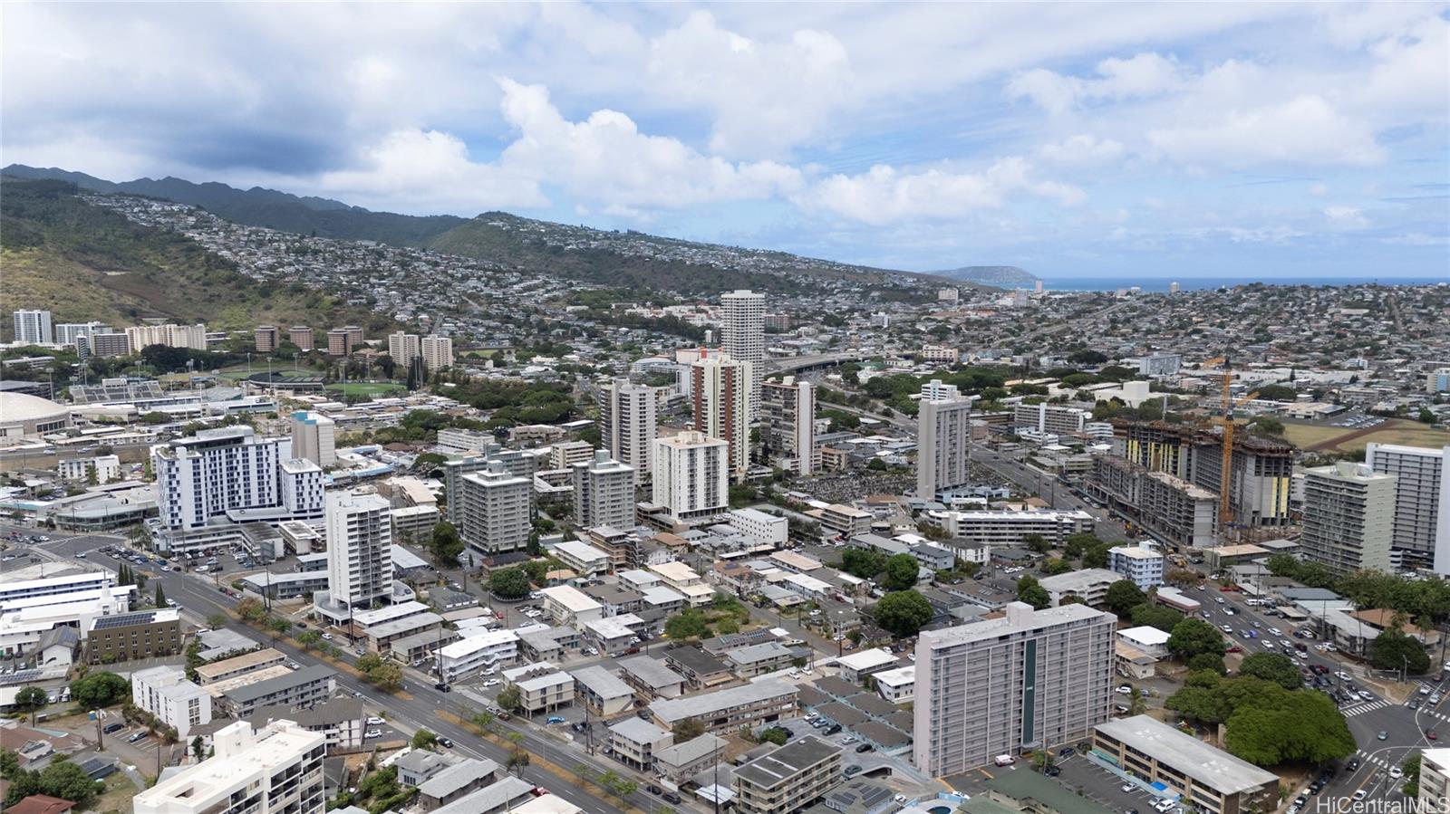 2440 Date Street  Unit 706