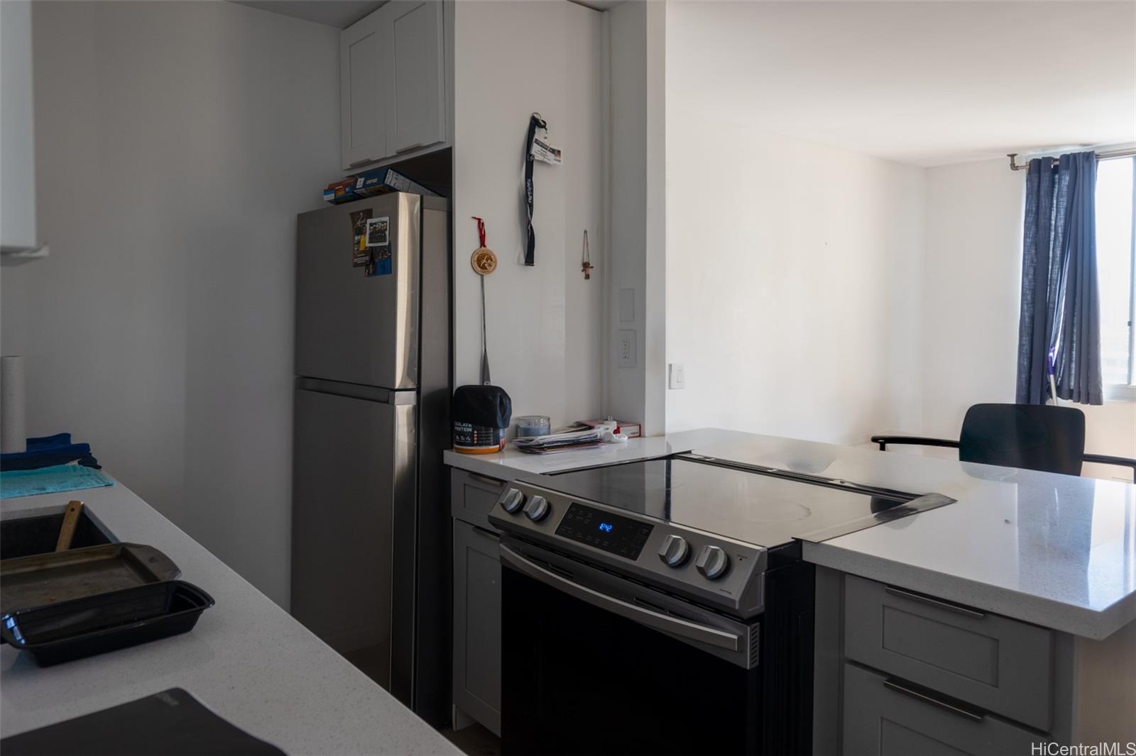 2740 Kuilei Street  Unit 706