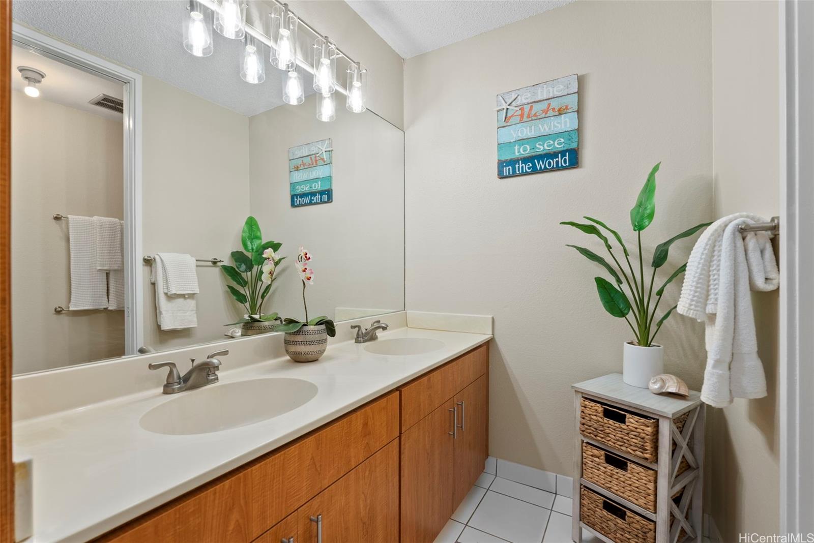 1015 Aoloa Place  Unit 247