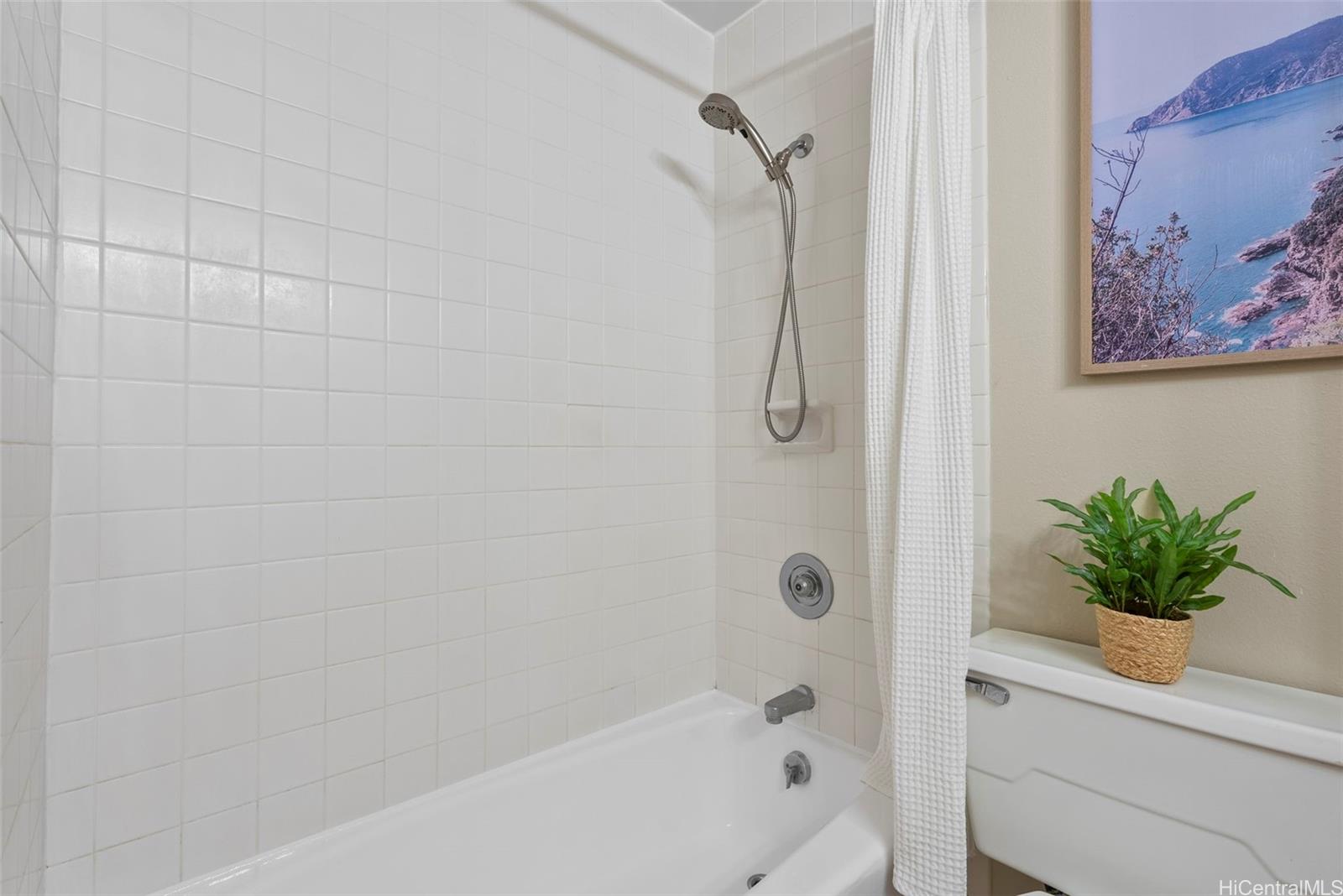 1015 Aoloa Place  Unit 247