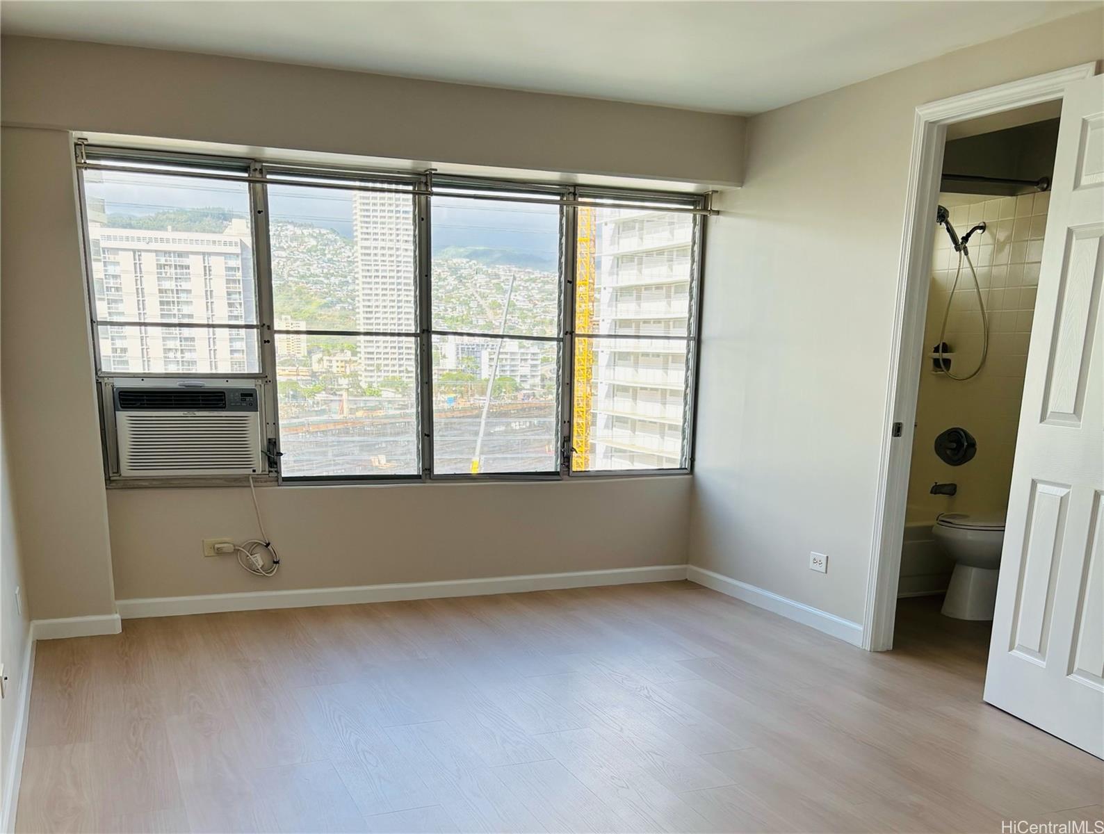 2525 Date Street  Unit 1303
