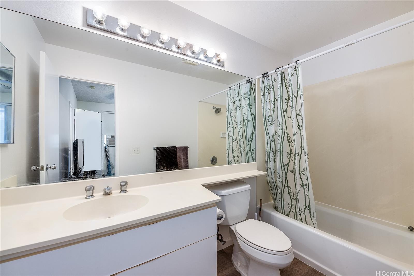 91-1088 Laaulu Street  Unit 18E