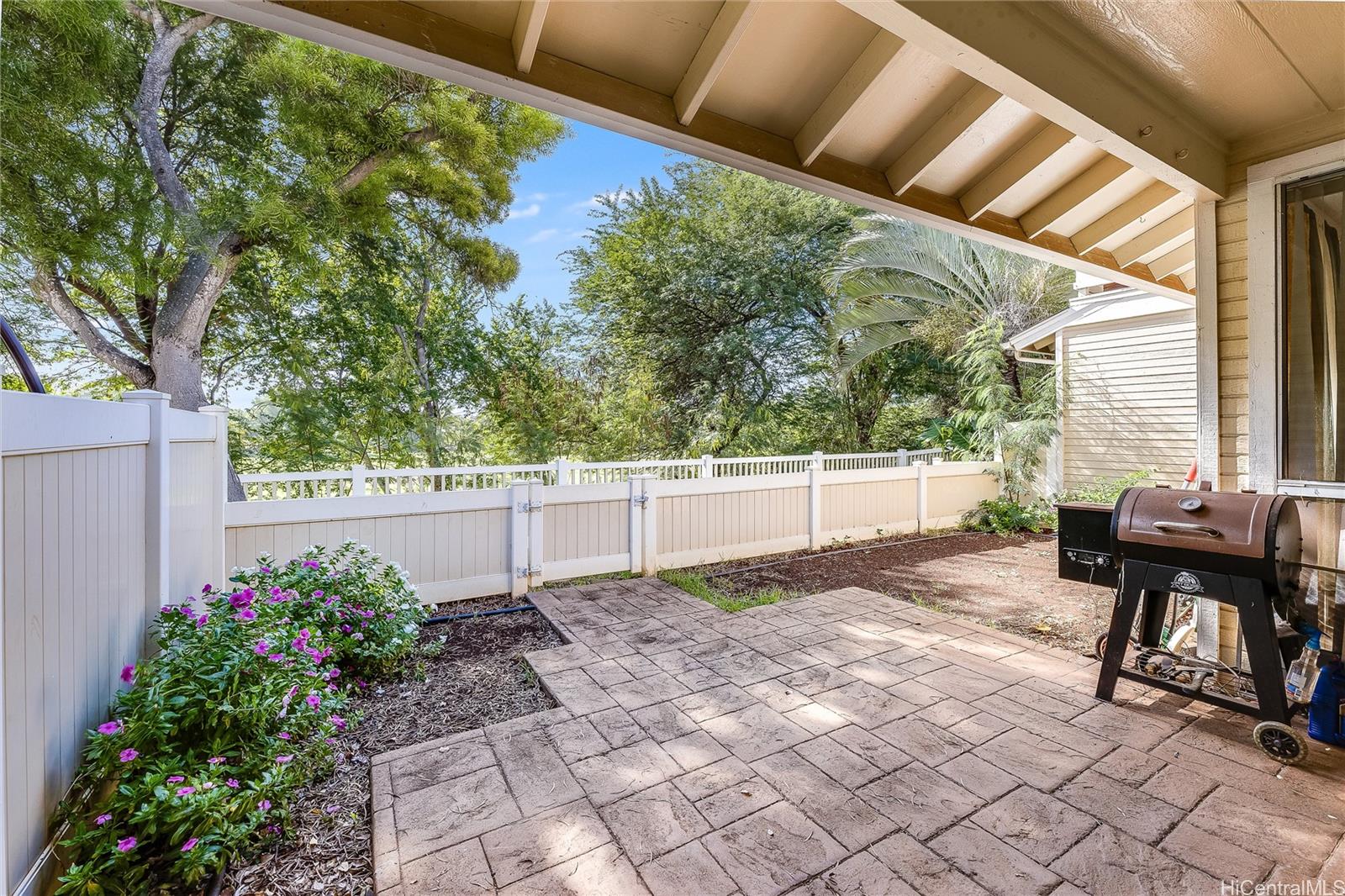 91-1088 Laaulu Street  Unit 18E