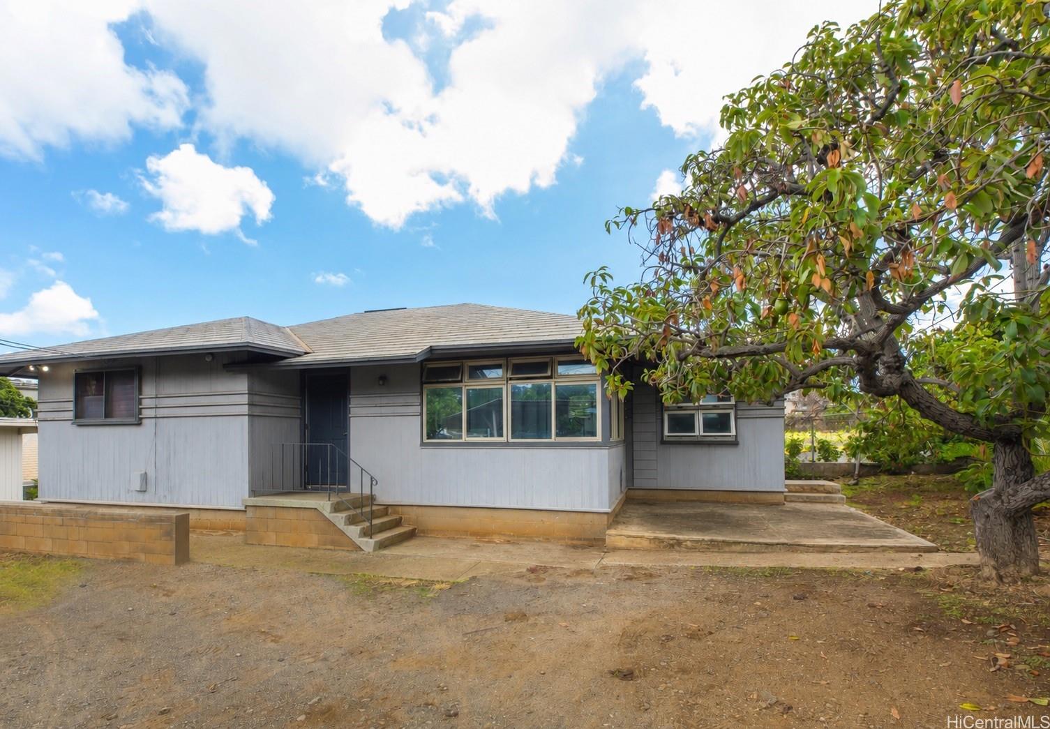 2805 Waialae Avenue