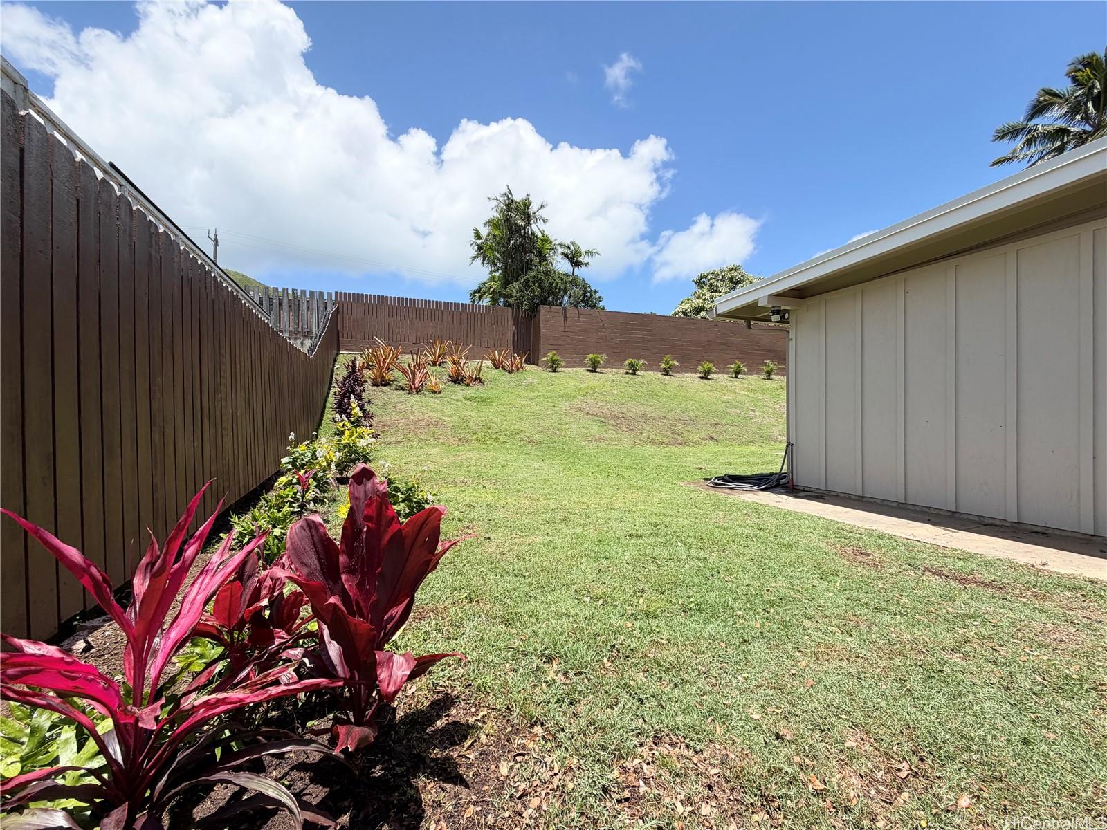1225 Mokapu Boulevard