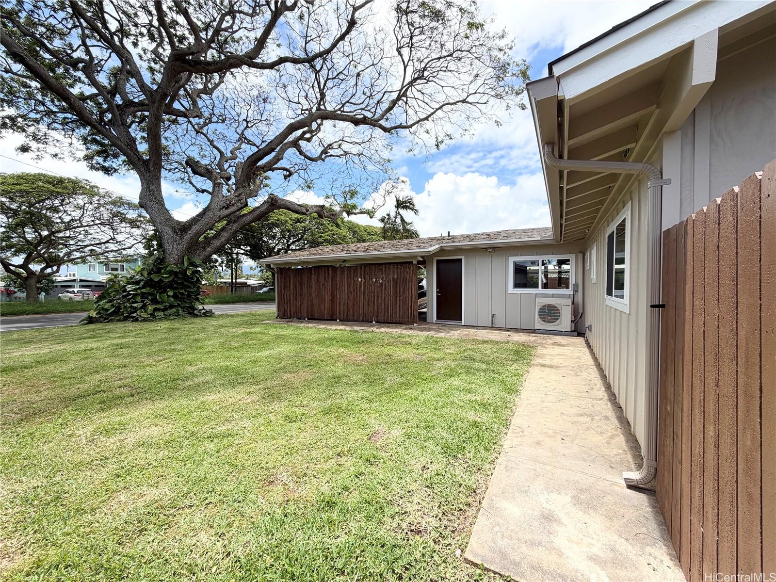 1225 Mokapu Boulevard