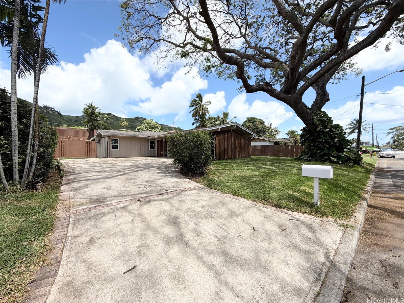 1225 Mokapu Boulevard 1225 Mokapu Boulevard