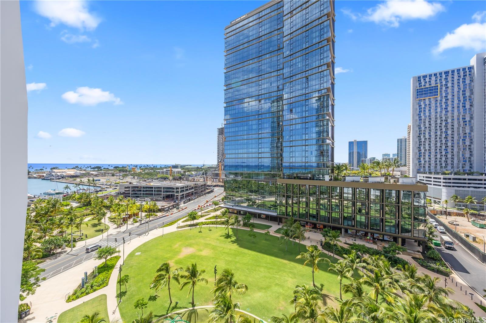 1000 Auahi Street 1013