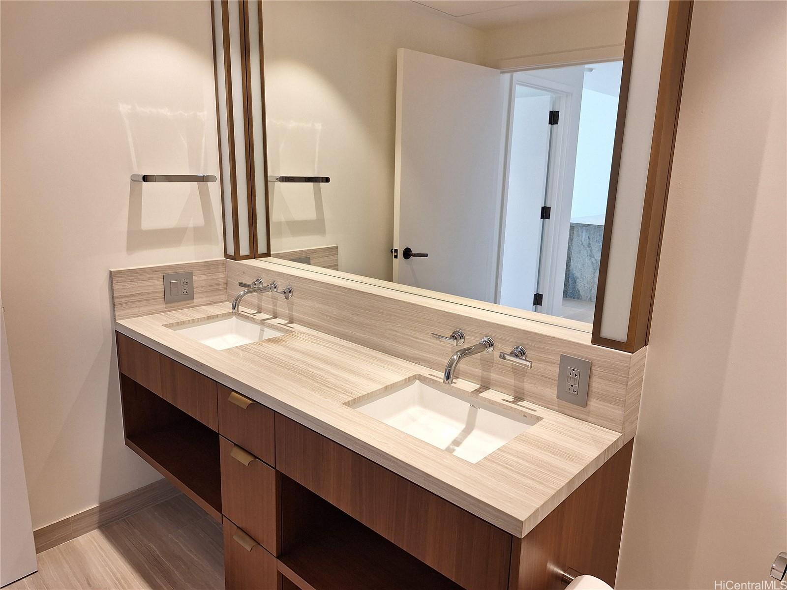 1100 Ala Moana Boulevard  Unit 1007