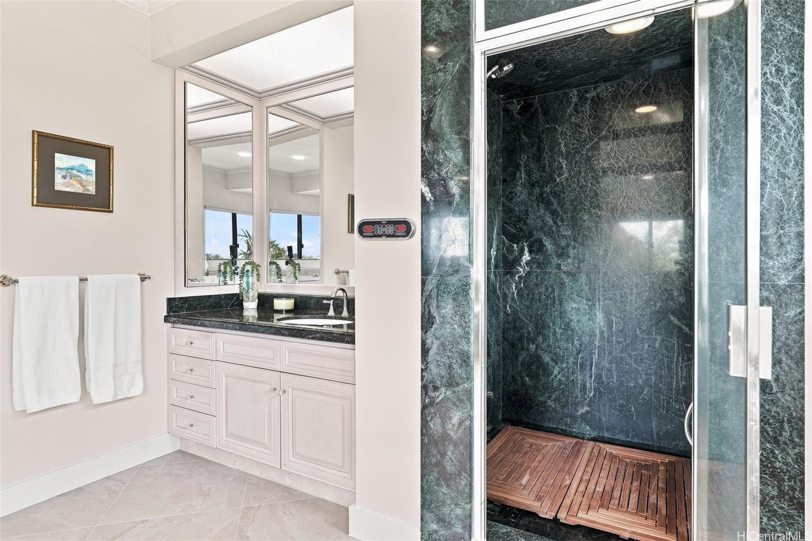 Photo 15 of 25