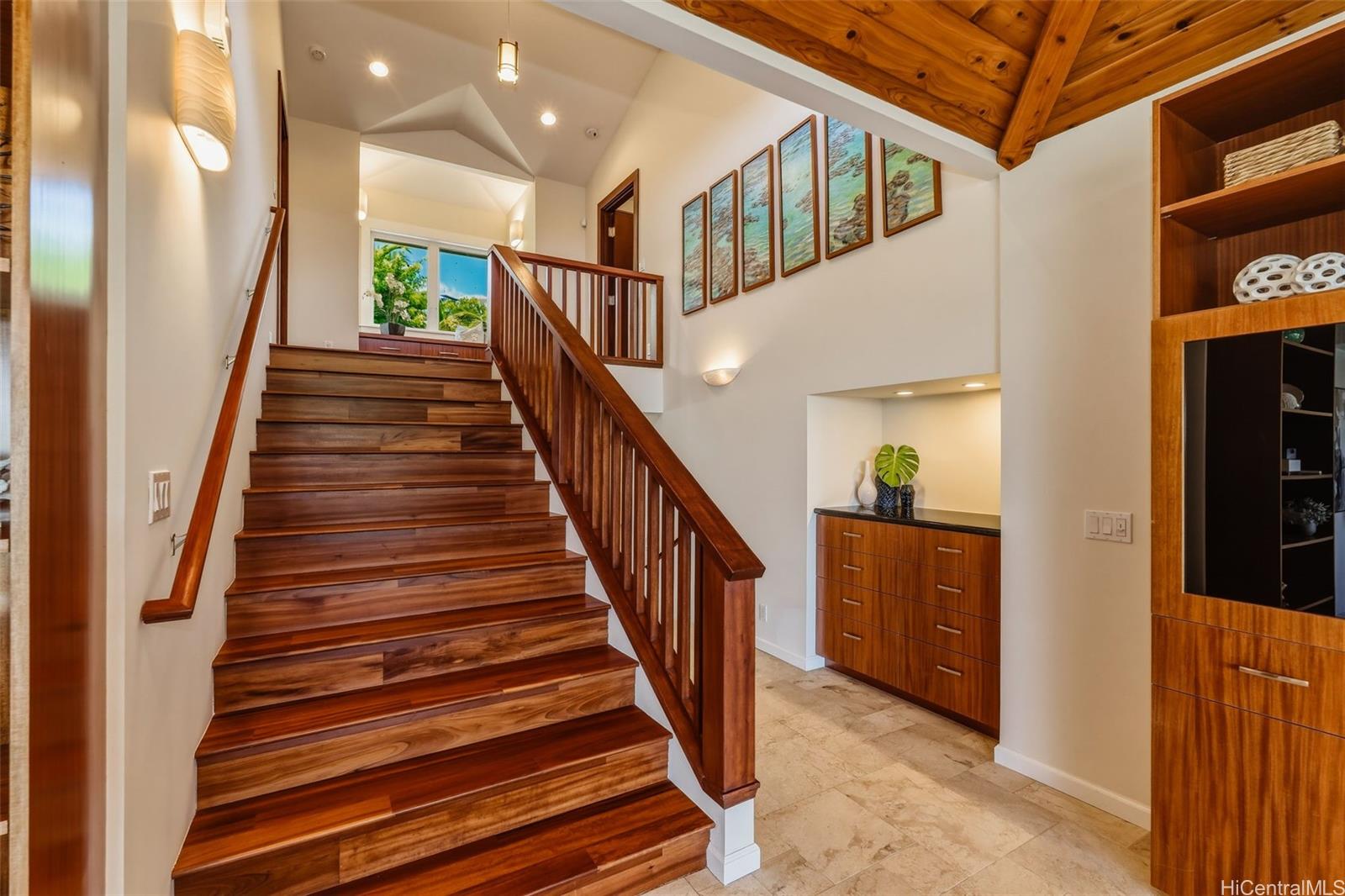 314 Lapa Place
