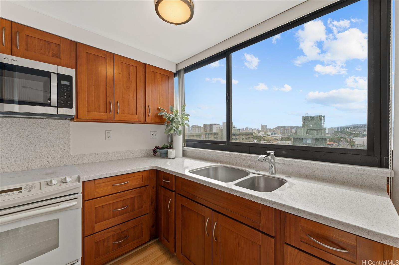 2724 Kahoaloha Lane  Unit 1507