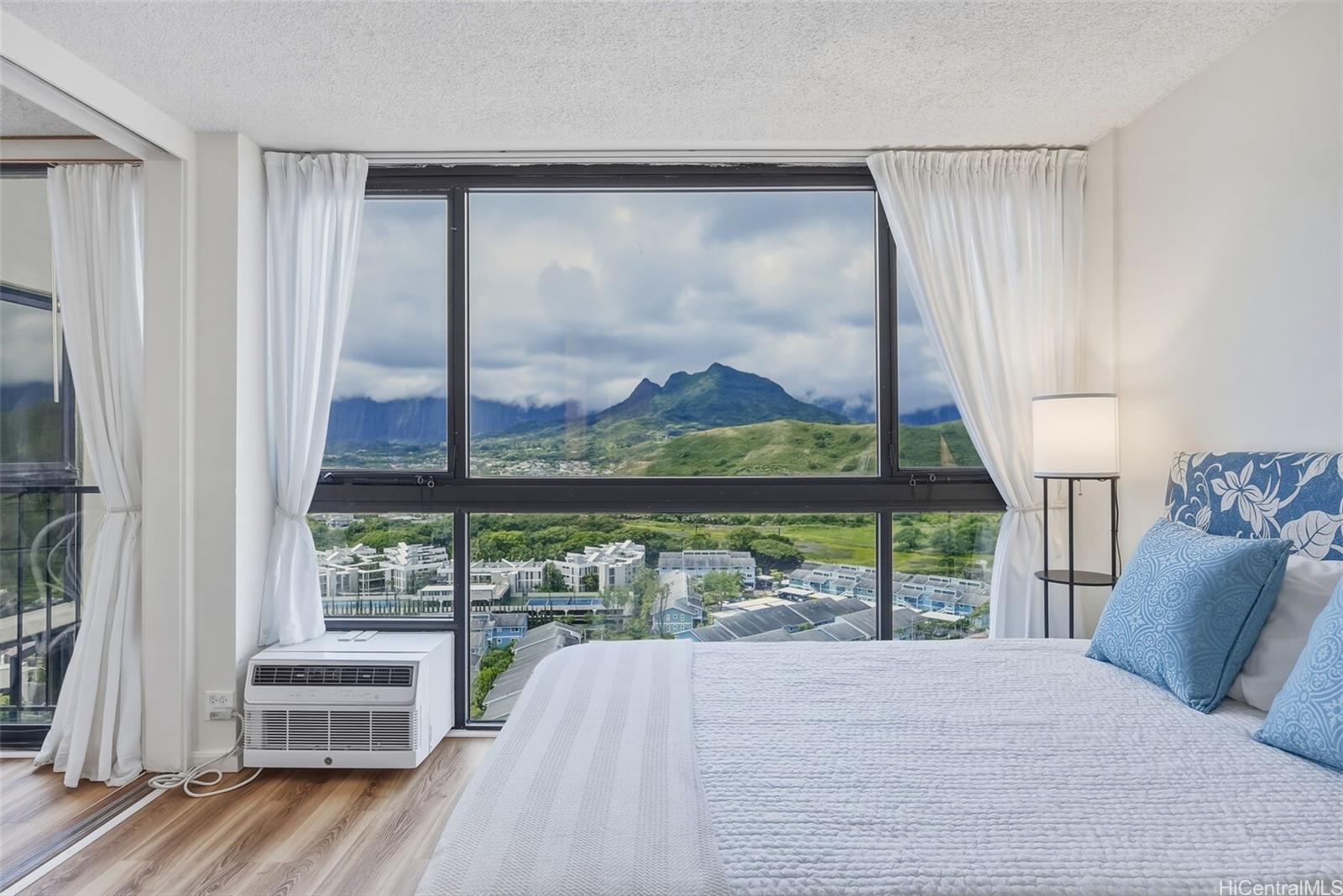 322 Aoloa Street  Unit PH8