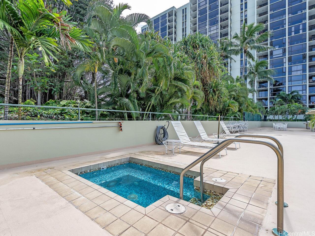 322 Aoloa Street  Unit PH8
