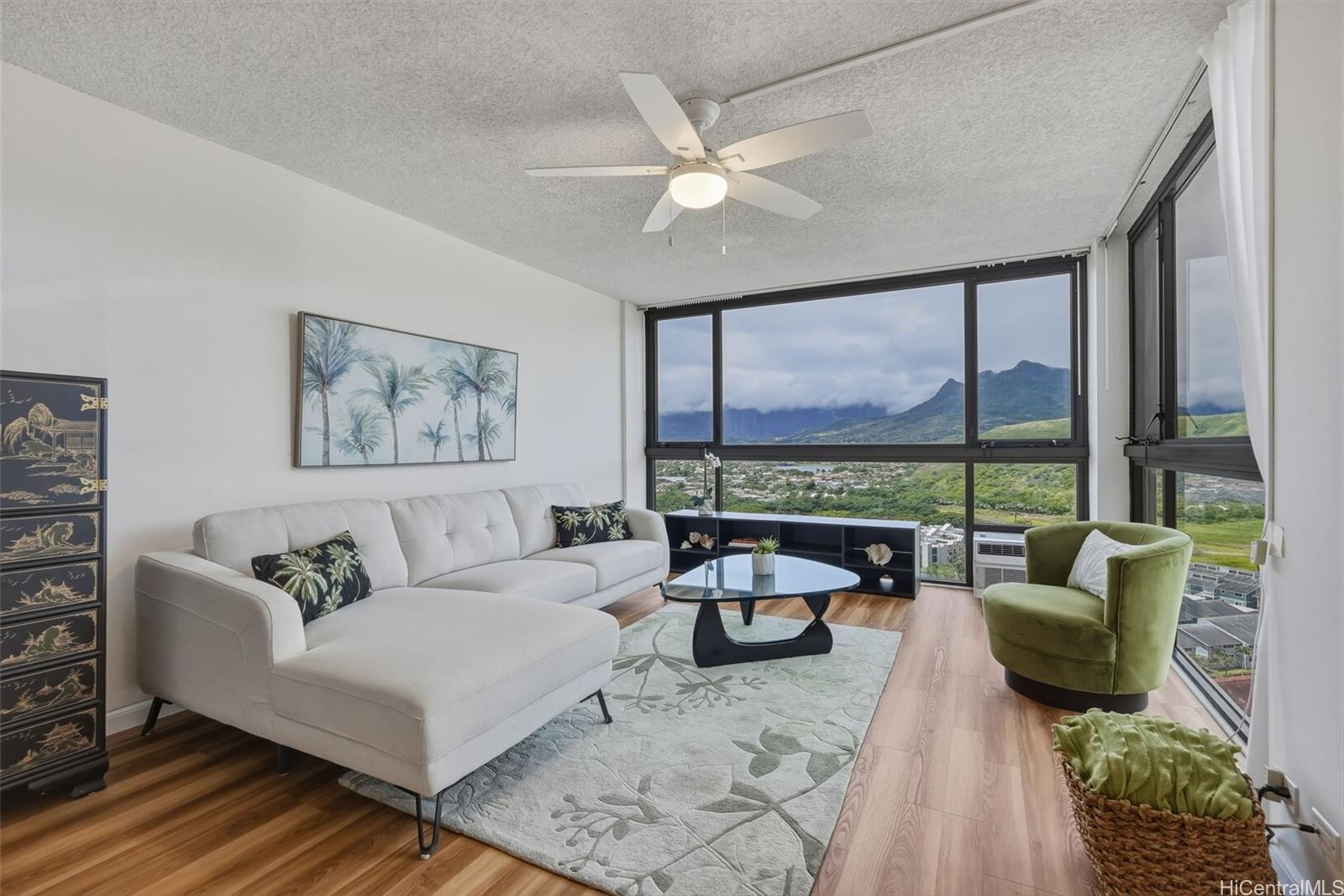 322 Aoloa Street  Unit PH8
