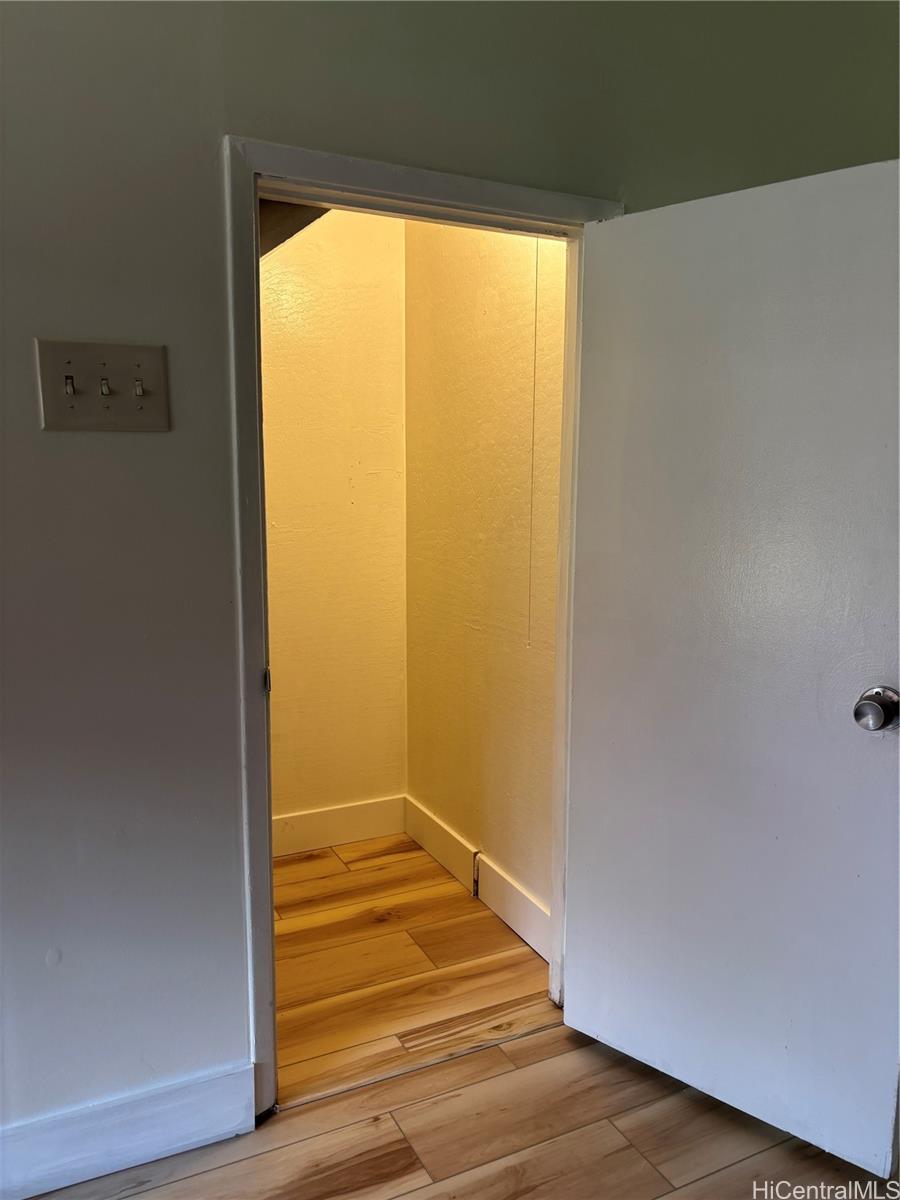 Photo 6 of 25